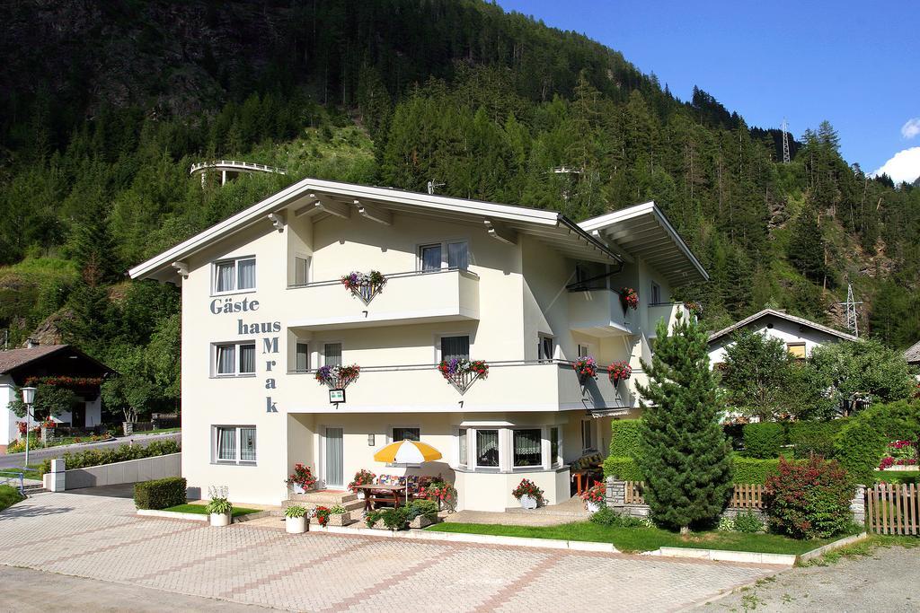 Gaestehaus Mrak Längenfeld Exterior photo